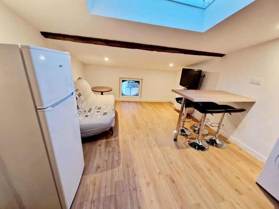 Douillet Hypercentre Neuf Climatise Appartement